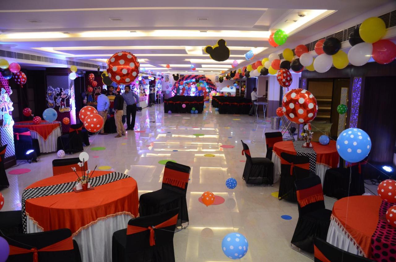 Hotel Puja Residency Waranasi Zewnętrze zdjęcie