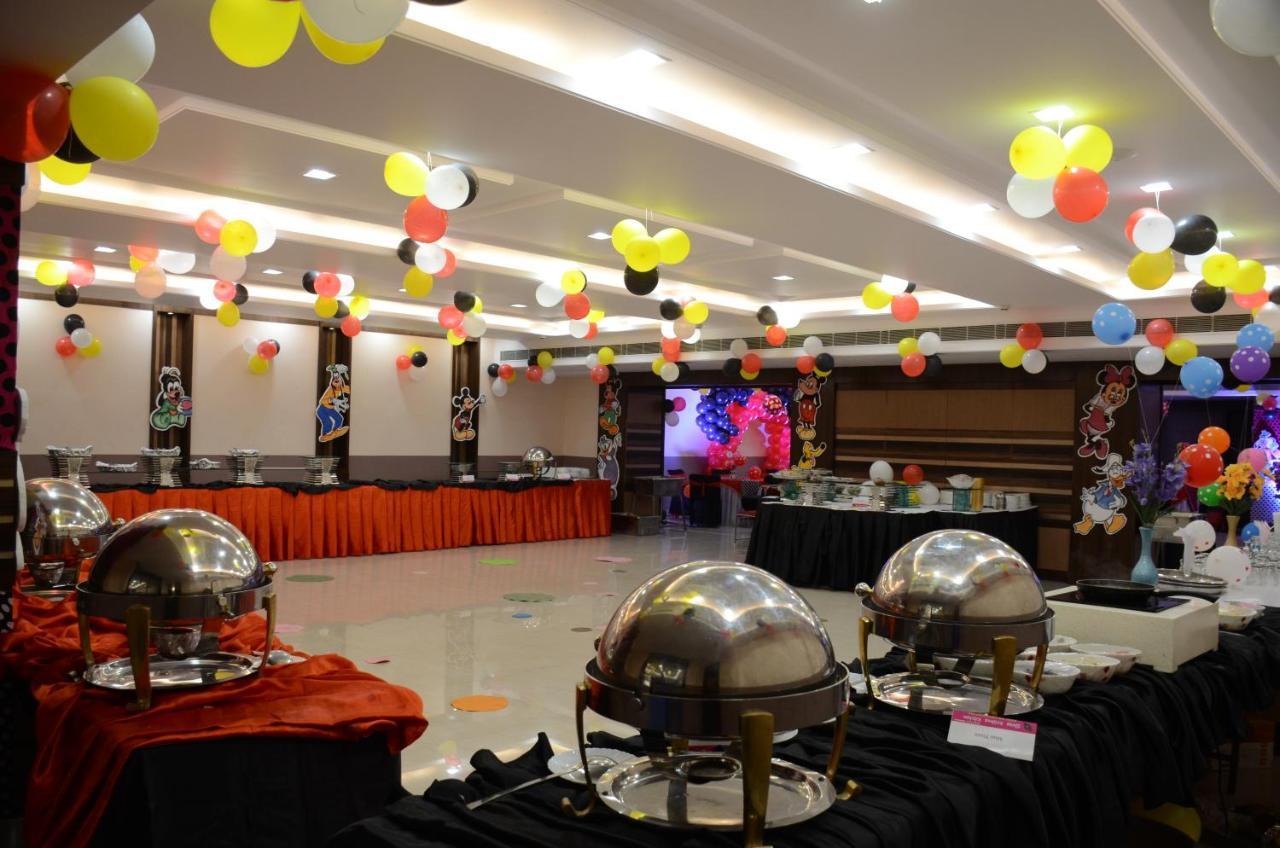 Hotel Puja Residency Waranasi Zewnętrze zdjęcie