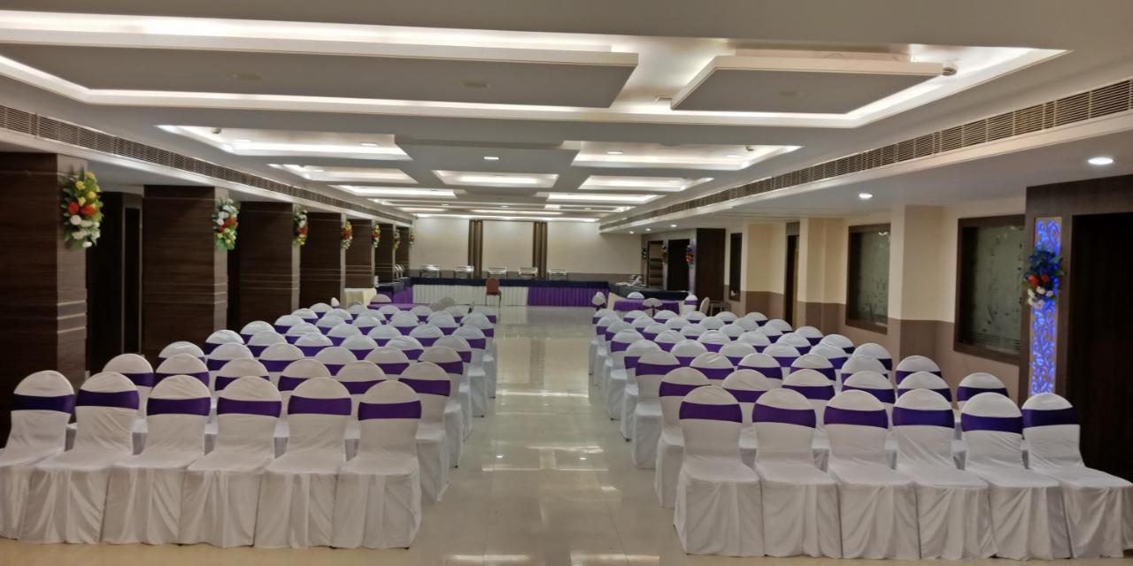 Hotel Puja Residency Waranasi Zewnętrze zdjęcie