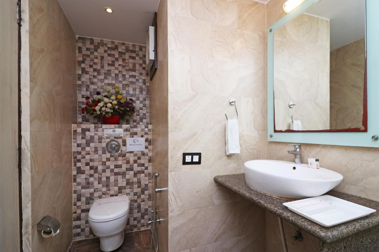 Hotel Puja Residency Waranasi Zewnętrze zdjęcie