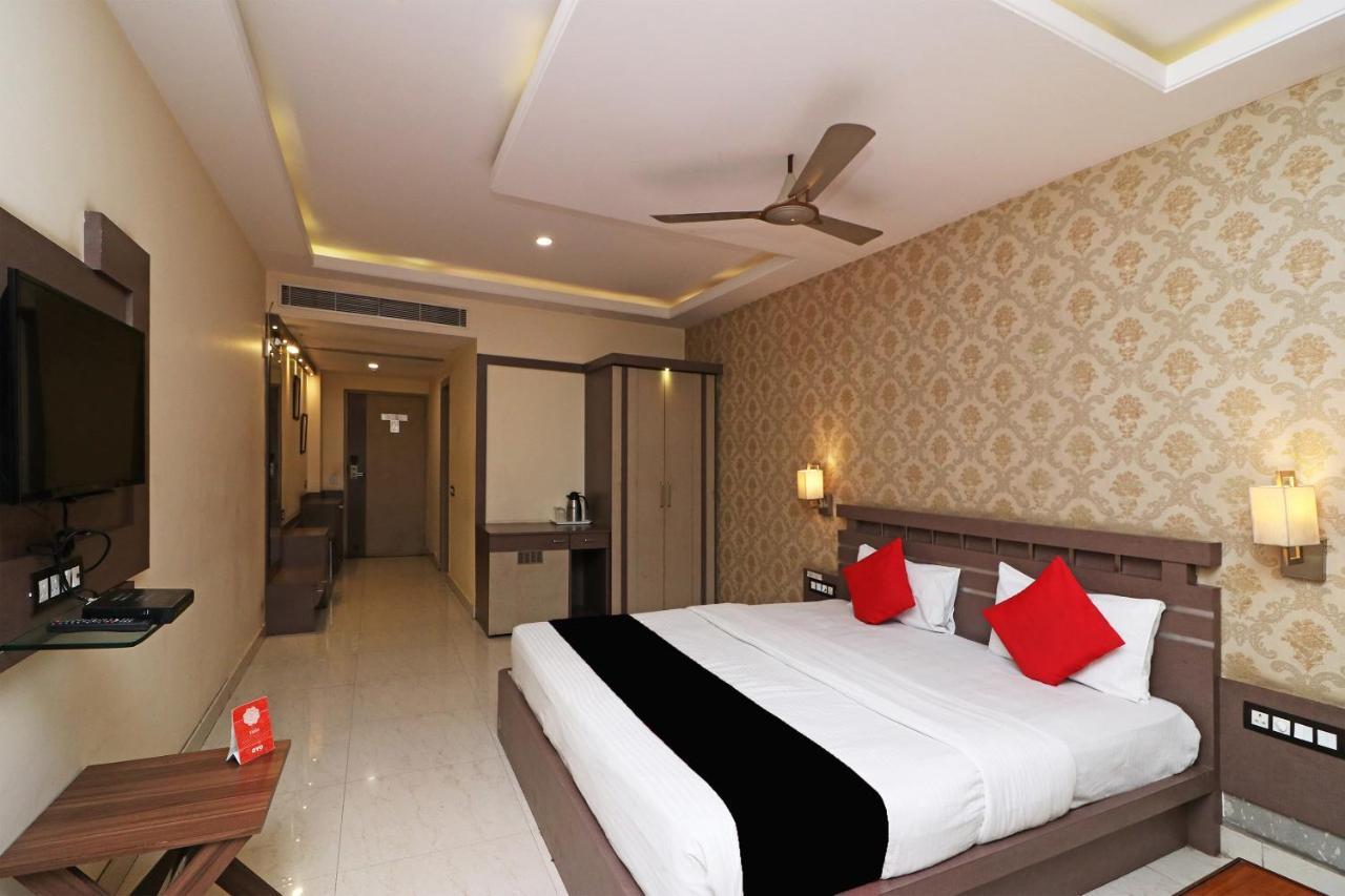Hotel Puja Residency Waranasi Zewnętrze zdjęcie